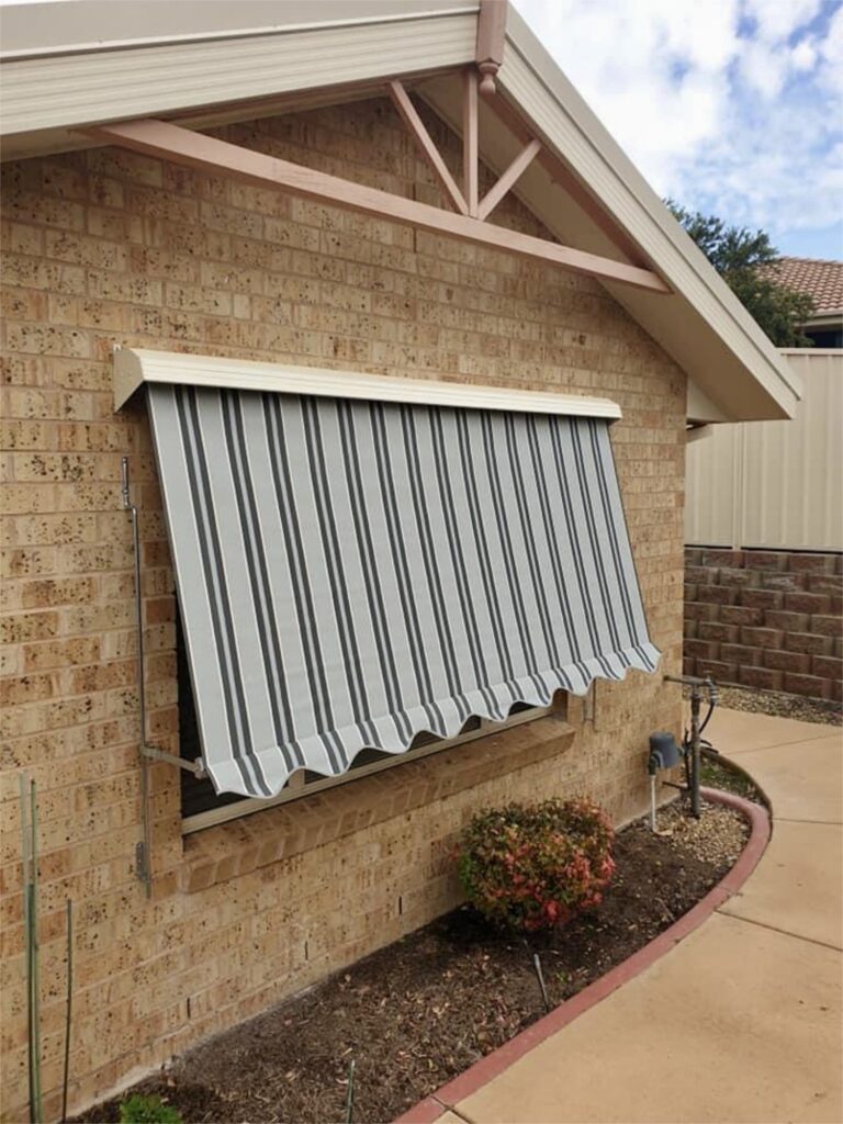 Auto guide awning on a Wagga home